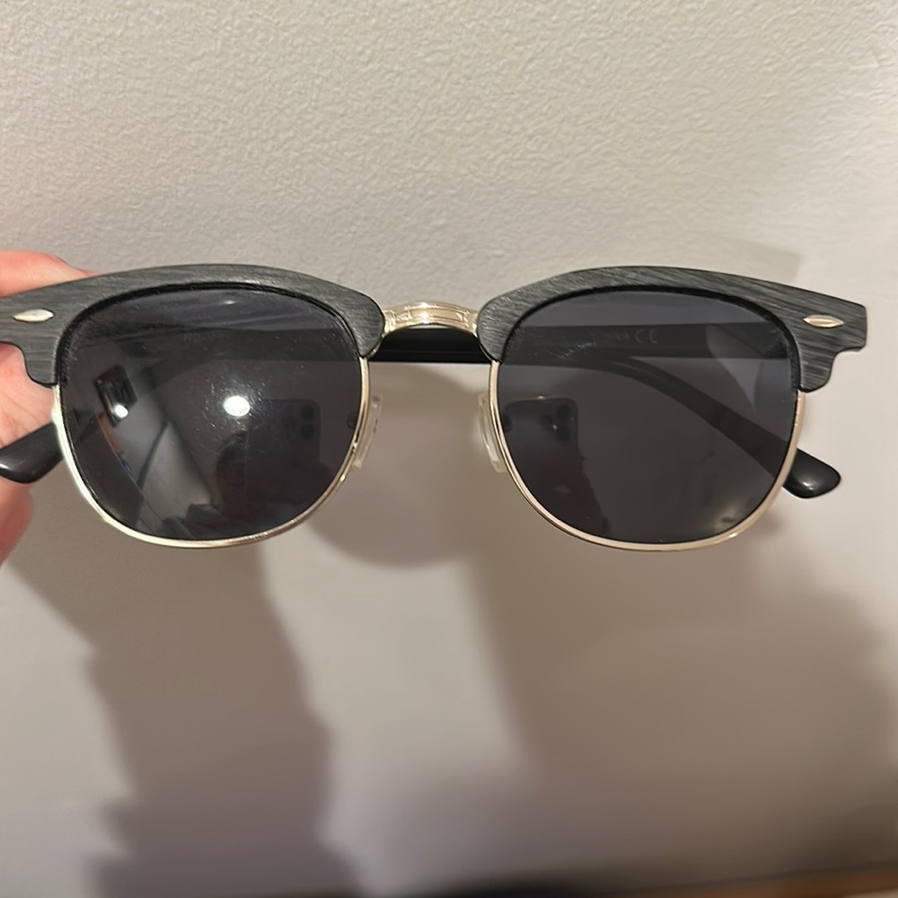 sunglasses with silver